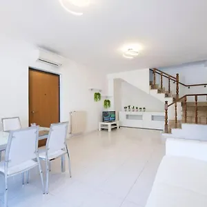  Casa vacanze Casa Elena